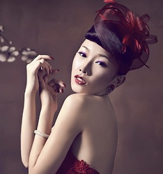 雀红罗
	
		作者：雷海龙