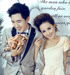 花溢梦境
	
		作者：大港品摄影