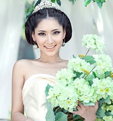 如花笑靥
	
		作者：美人纪