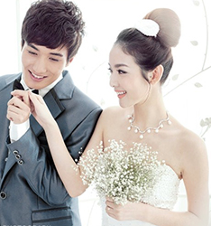 光的羽翼
	
		作者：裴小宾