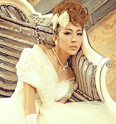 午后红酒
	
		作者：邵奕霖