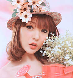 粉红色的女孩
	
		作者：杨雷