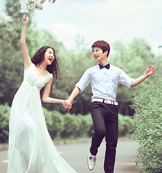 我们的快乐时光
	
		作者：杨雷