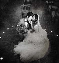 古堡烛影
	
		作者：拾花摄