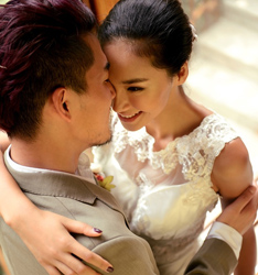 柏联的幸福
	
		作者：拾花摄