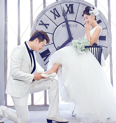 一见钟情
	
		作者：翁SIR