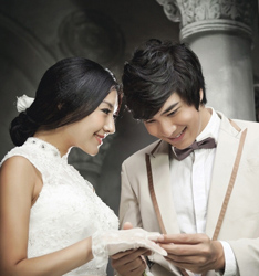 静静的等待
	
		作者：北京金夫人