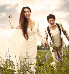 布拉格广场
	
		作者：谢安视觉