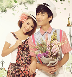 桃桃
	
		作者：董祺