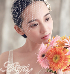 一个人的婚纱
	
		作者：范菁融