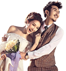 中古《摩尼卡》
	
		作者：匿名