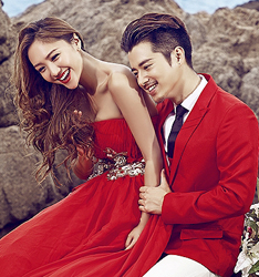 蓝色天堂
	
		作者：冯世华