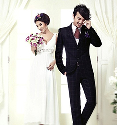 静静的等待
	
		作者：邵奕霖