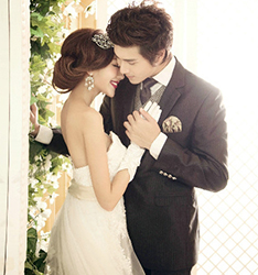 宫殿迷情
	
		作者：匿名