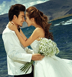 油画
	
		作者：匿名