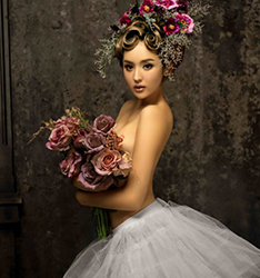 古力娜扎
	
		作者：李皆慧