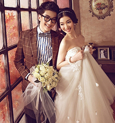 窗前枫红
	
		作者：匿名