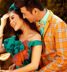 裙舞飞扬
	
		作者：翁建军