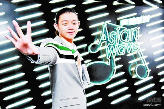 点击大图看下一张:霍尊图片4