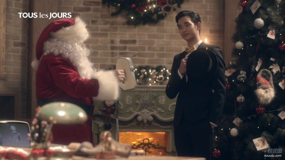 点击大图看下一张：金秀贤综艺酷帅圣诞广告大片