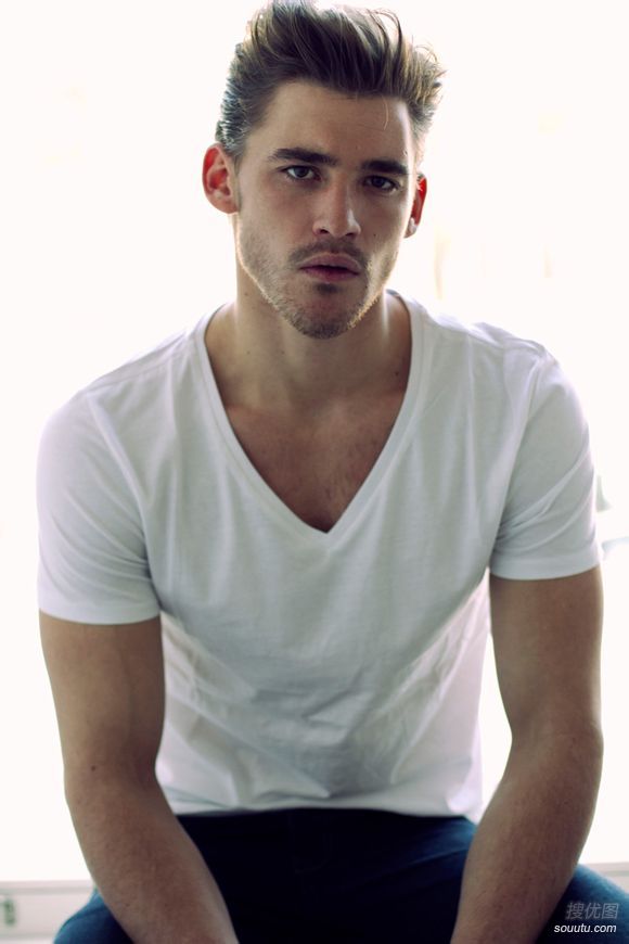 点击大图看下一张:以色列男模Eric Morzaluk图片7