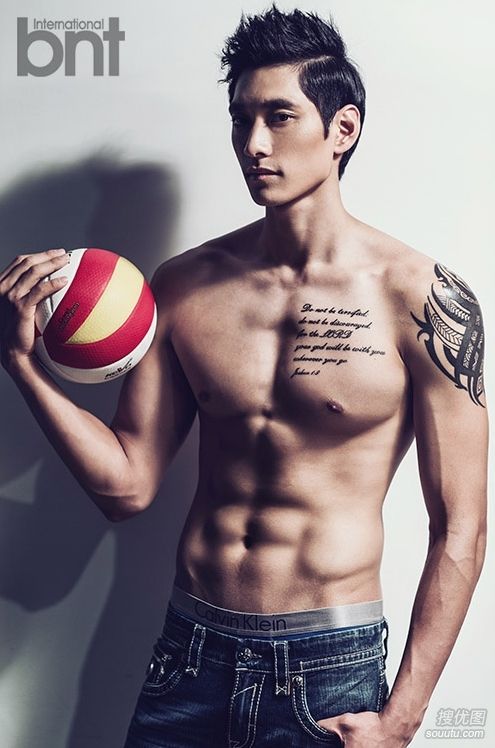 点击大图看下一张：韩国肌肉美男金耀涵写真图片6