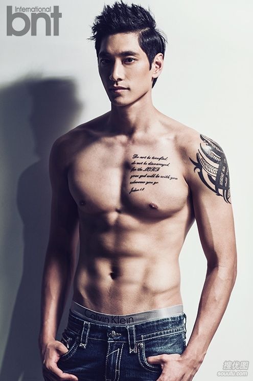 点击大图看下一张：韩国肌肉美男金耀涵写真图片7