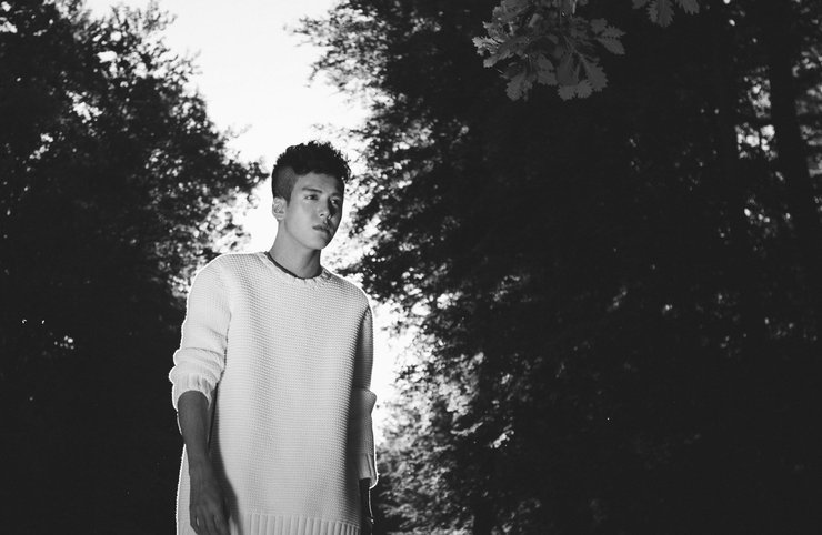 点击大图看下一张：曾舜晞写真致活力青春