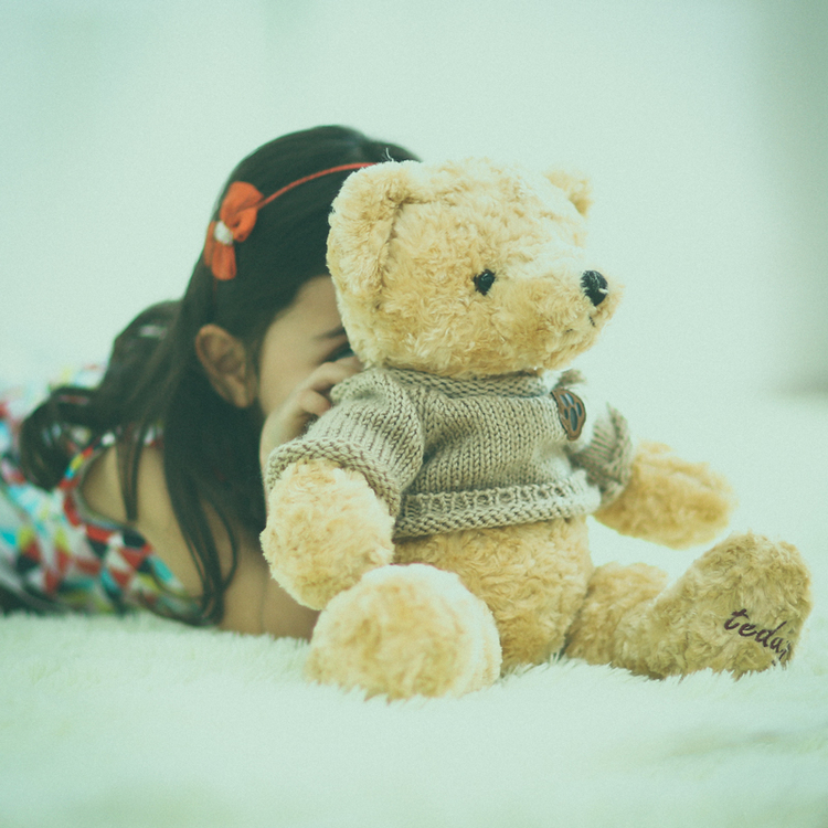 点击大图看下一张:混血小美女萌萌哒