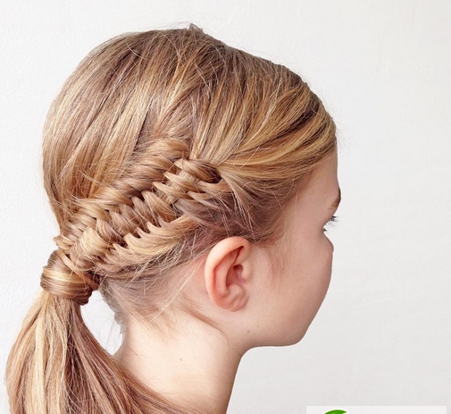 点击大图看下一张：儿童节小女生编发图片大全