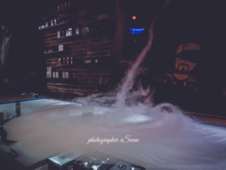 点击大图看下一张:我抽我的生活