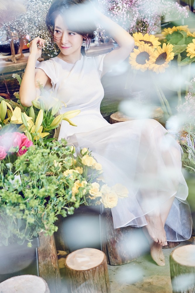 点击大图看下一张：陈紫函曝最新写真