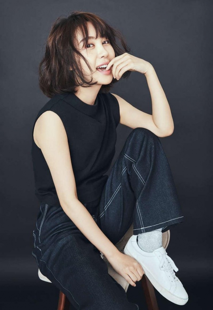 点击大图看下一张:李菲儿最新写真