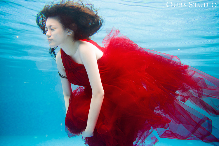 点击大图看下一张:水里的魔术