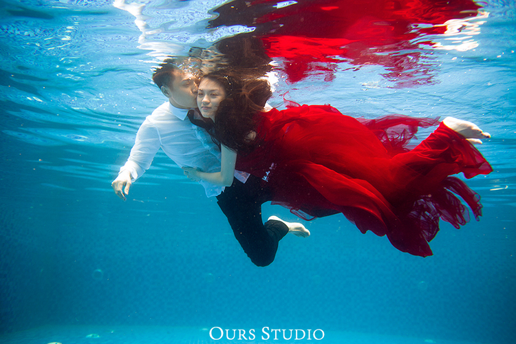 点击大图看下一张:水里的魔术