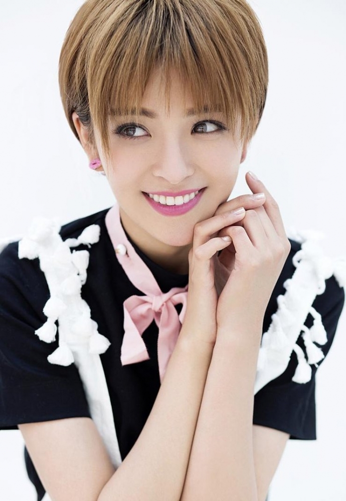 点击大图看下一张:种丹妮曝青春活力写真 随性有范少女感足