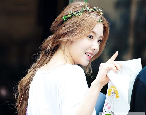 点击大图看下一张：韩国时尚染发颜色 2017年流行染发发型图片