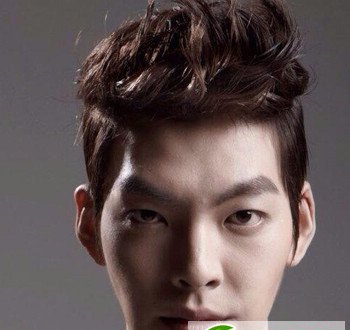 点击大图看下一张:莫西干男生发型图片 尽显潮男本色