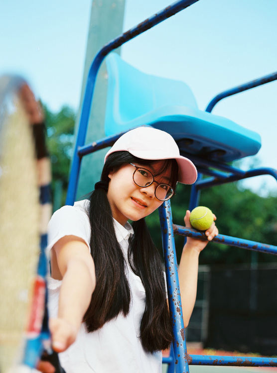 点击大图看下一张:夏天的网球场