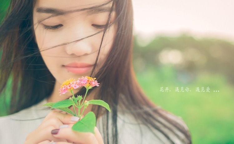 点击大图看下一张:在最美好的时光遇见最好的妳