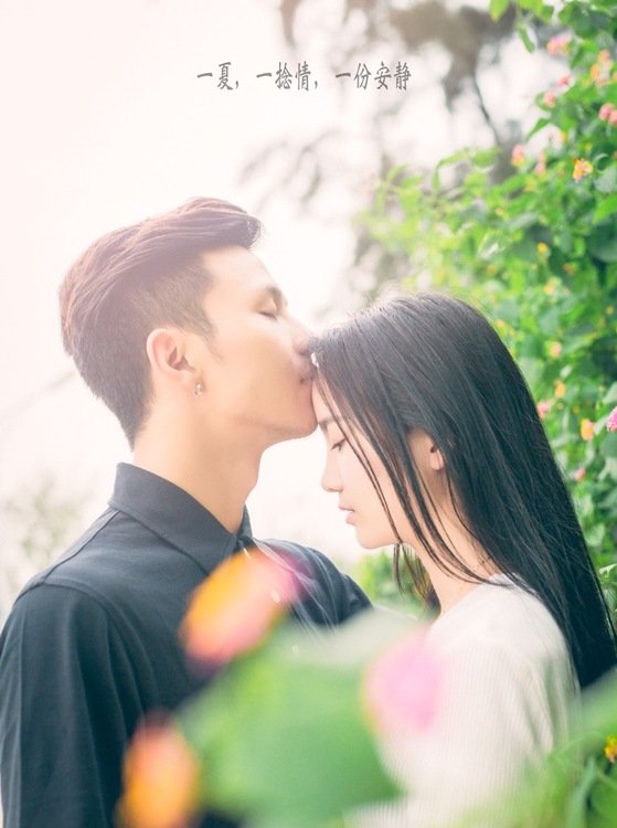 点击大图看下一张：在最美好的时光遇见最好的妳