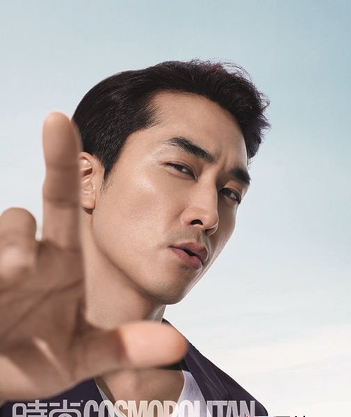 点击大图看下一张：宋承宪最新写真大片 性感自信