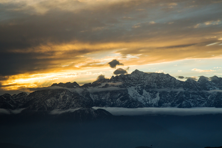 点击大图看下一张：日落仙山琼阁