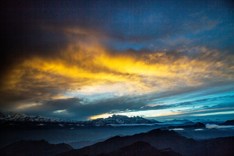 点击大图看下一张：日落仙山琼阁