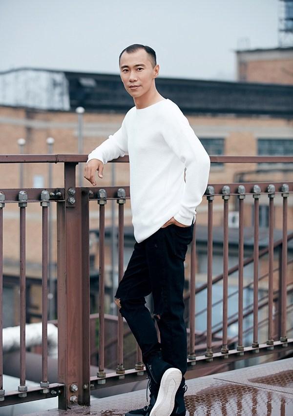 点击大图看下一张：郑昊生活街拍