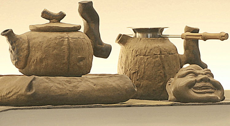 点击大图看下一张：花器与茶器