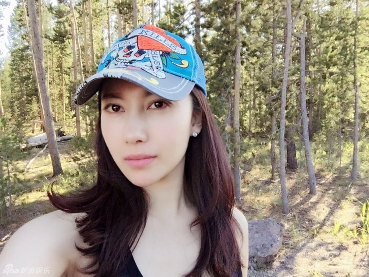 点击大图看下一张:殷旭淡妆秀自拍皮肤好 粉丝赞卫良人太美