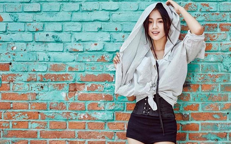 点击大图看下一张：安悦溪写真曝光 清新炫彩舞动夏日清凉