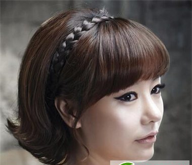 点击大图看下一张：韩系短发新娘发型大盘点