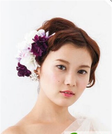 点击大图看下一张：韩系短发新娘发型大盘点